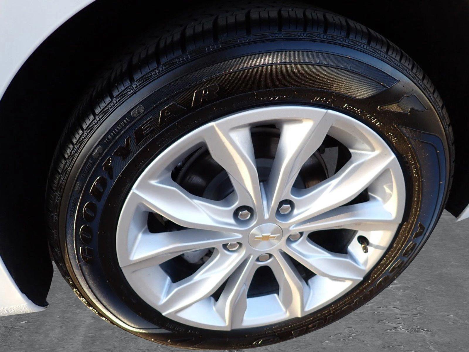 2024 Chevrolet Malibu Vehicle Photo in DENVER, CO 80221-3610
