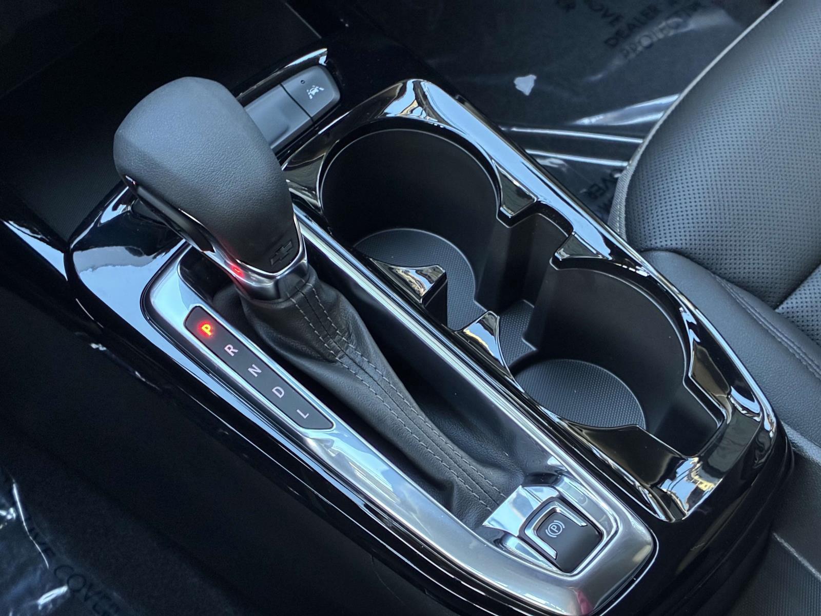 2025 Chevrolet Trax Vehicle Photo in LOS ANGELES, CA 90007-3794