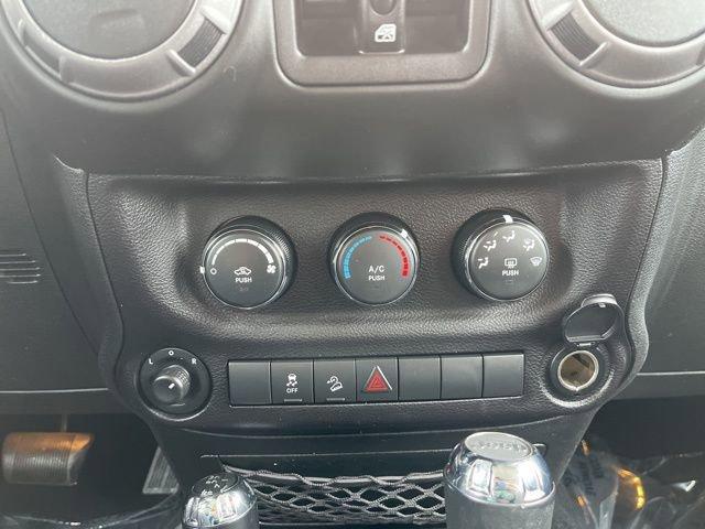 2017 Jeep Wrangler Unlimited Vehicle Photo in MEDINA, OH 44256-9631