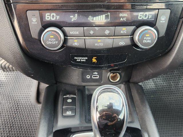 2019 Nissan Rogue Vehicle Photo in SUGAR LAND, TX 77478-0000