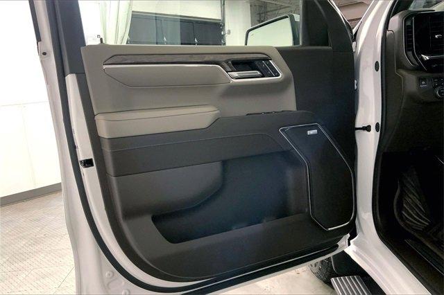 2024 Chevrolet Silverado 1500 Vehicle Photo in KANSAS CITY, MO 64114-4502