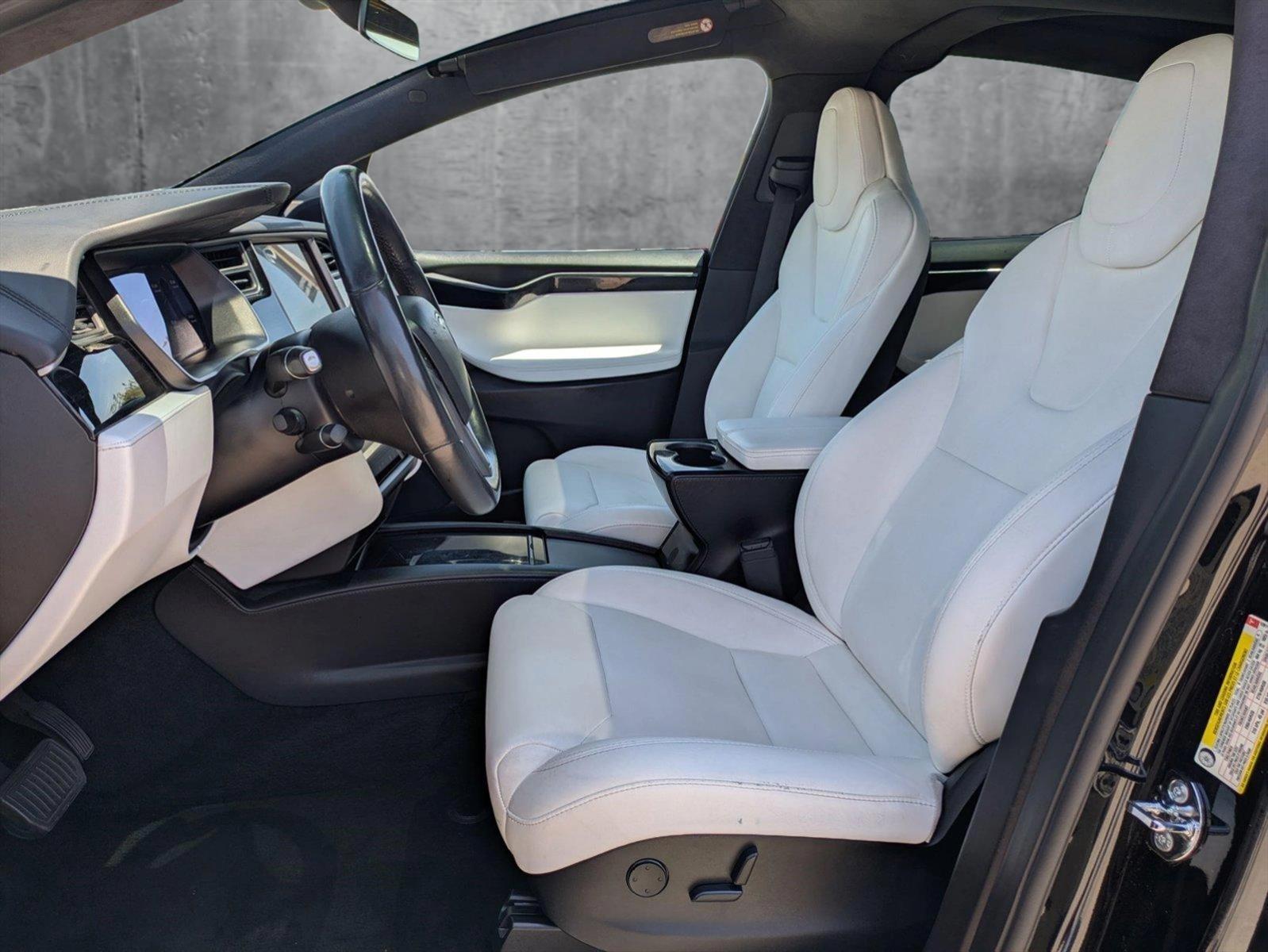 2018 Tesla Model X Vehicle Photo in Tustin, CA 92782