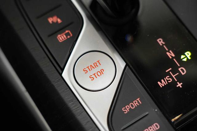 2022 BMW 330e xDrive Vehicle Photo in GRAPEVINE, TX 76051