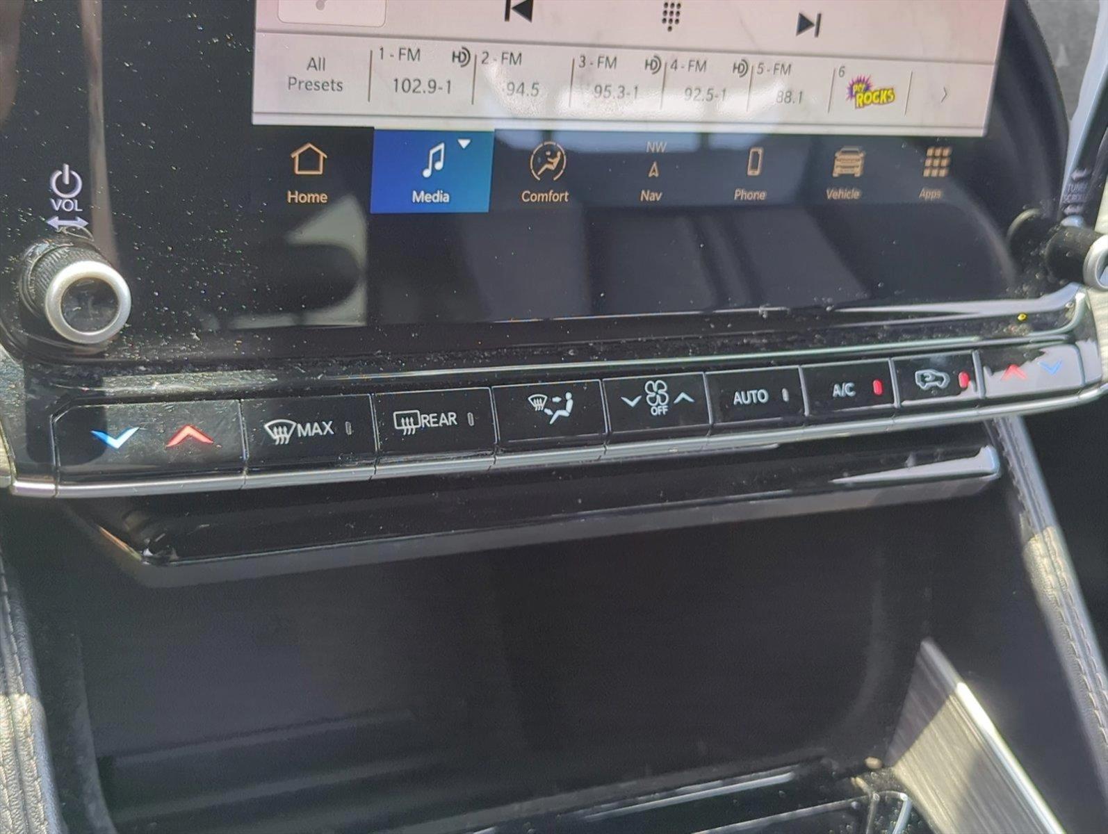2023 Jeep Wagoneer L Vehicle Photo in Ft. Myers, FL 33907