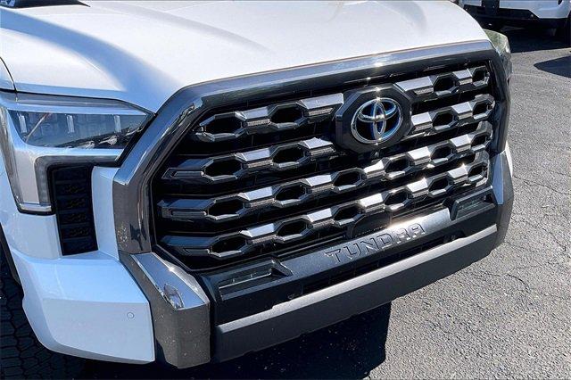 2022 Toyota Tundra 4WD Vehicle Photo in INDEPENDENCE, MO 64055-1314