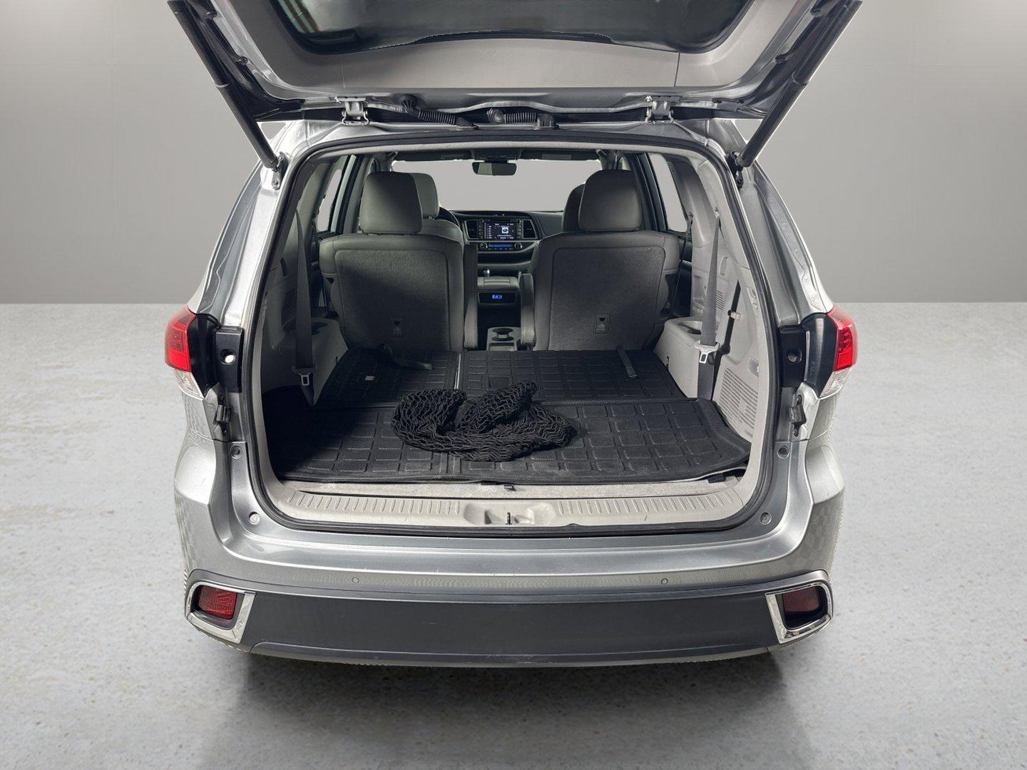 2019 Toyota Highlander Vehicle Photo in GEORGETOWN, TX 78626-7508
