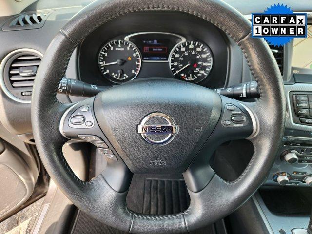 2017 Nissan Pathfinder Vehicle Photo in Ardmore, PA 19003