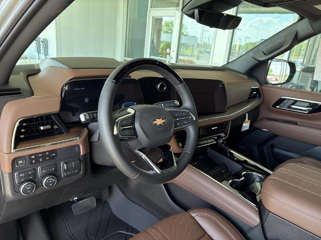 2025 Chevrolet Suburban Vehicle Photo in MANHATTAN, KS 66502-5036