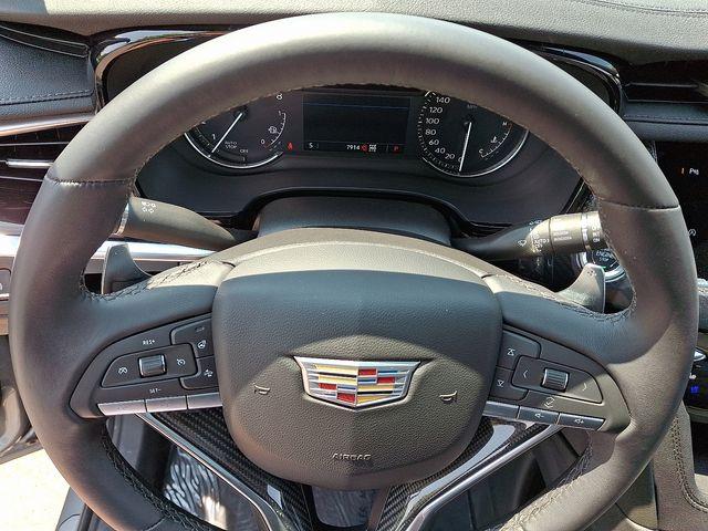 2024 Cadillac XT6 Vehicle Photo in DANBURY, CT 06810-5034