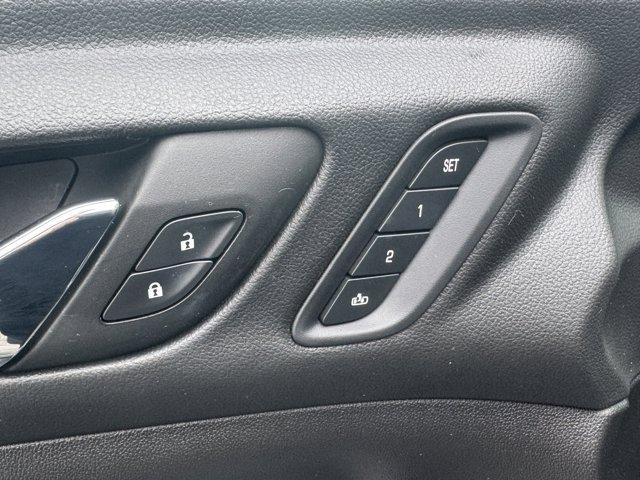 2023 GMC Acadia Vehicle Photo in LEOMINSTER, MA 01453-2952