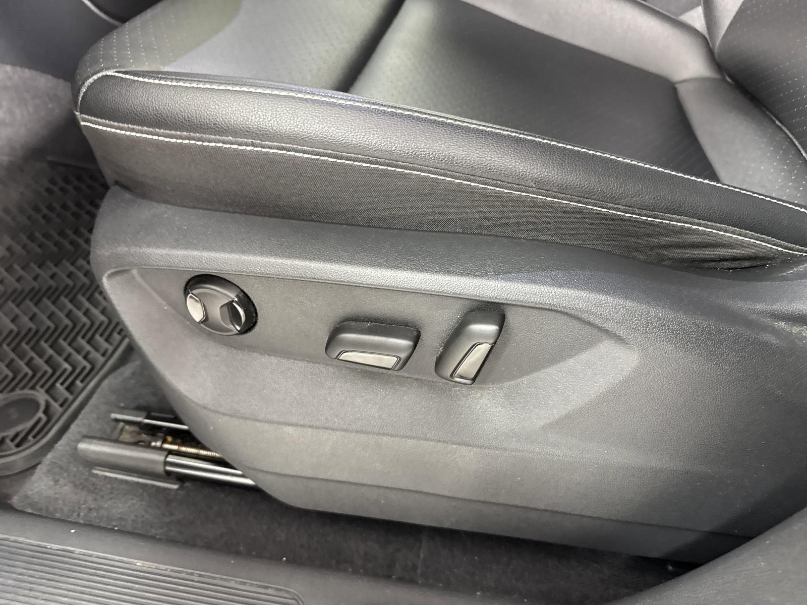2020 Volkswagen Atlas Cross Sport Vehicle Photo in Georgetown, TX 78626