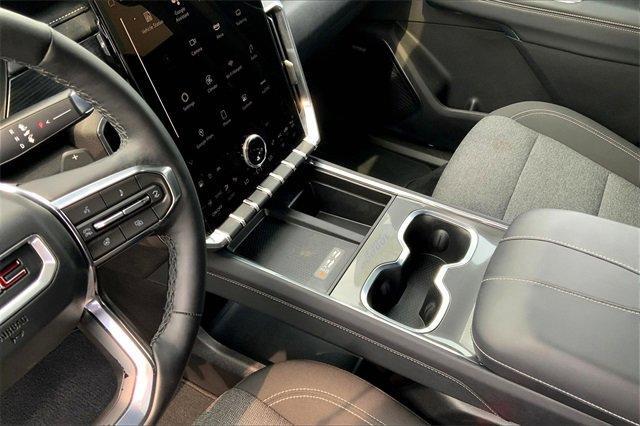 2025 GMC Acadia Vehicle Photo in TOPEKA, KS 66609-0000