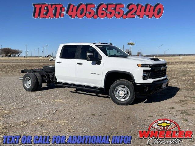 2026 Chevrolet Silverado 3500HD Chassis Work Truck Crew Cab 4WD