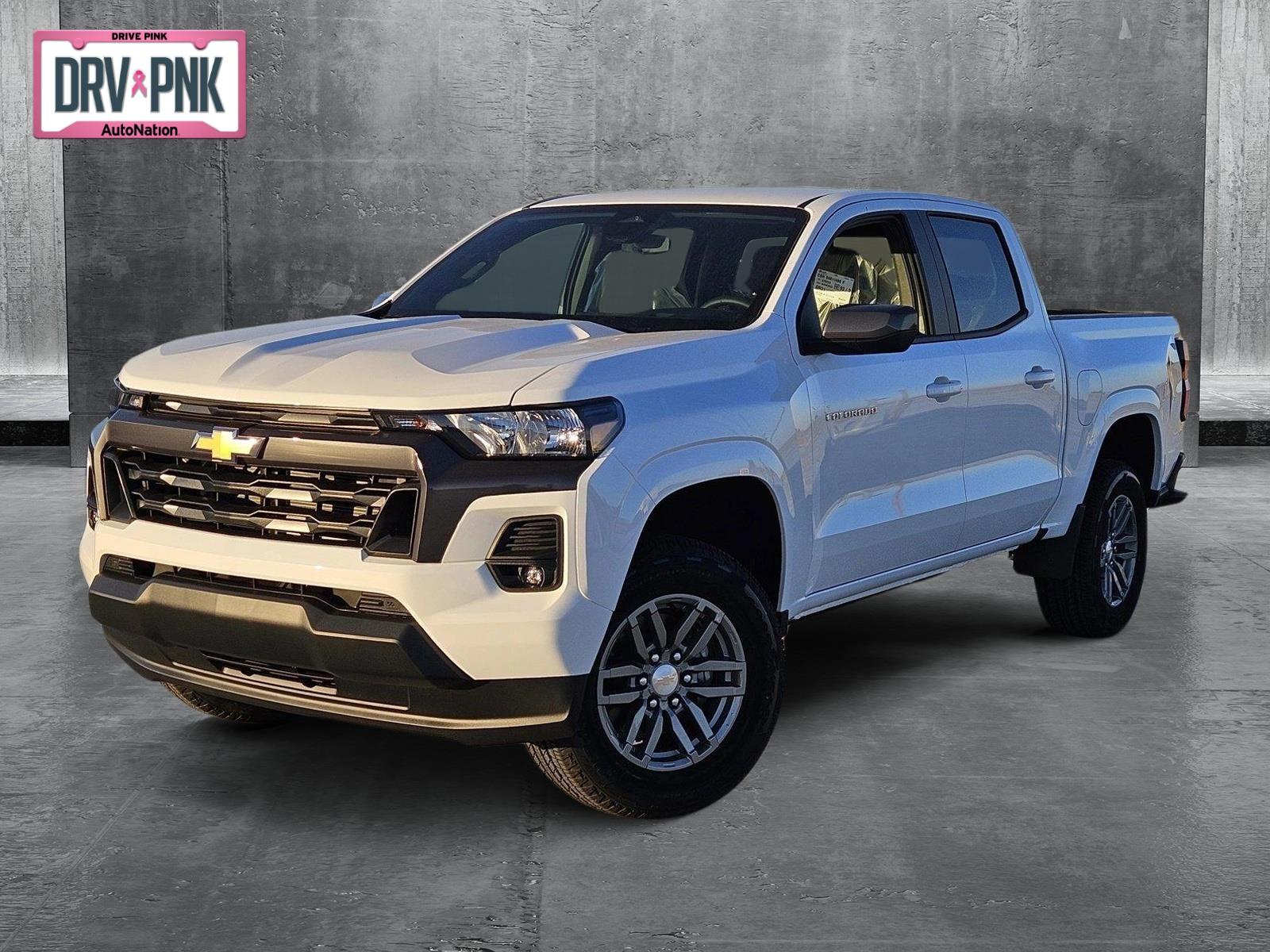 2024 Chevrolet Colorado Vehicle Photo in PEMBROKE PINES, FL 33024-6534