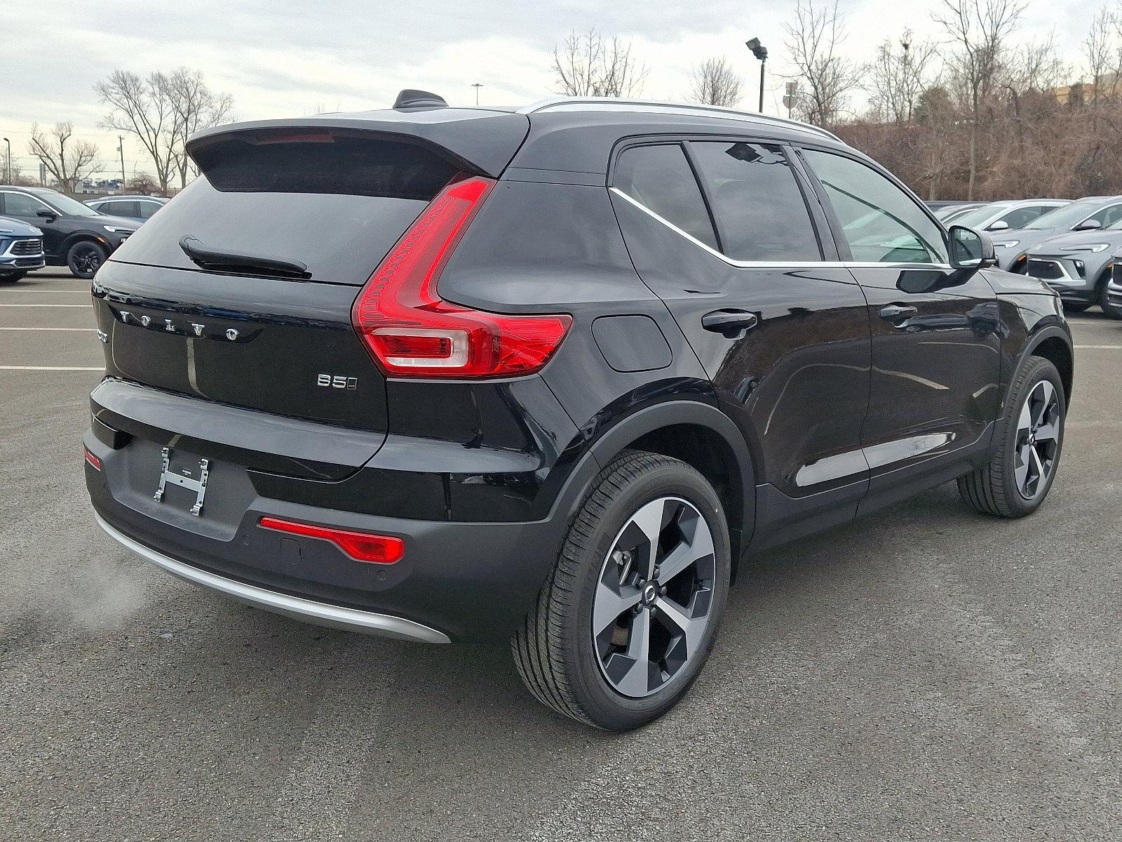 2025 Volvo XC40 Vehicle Photo in Trevose, PA 19053