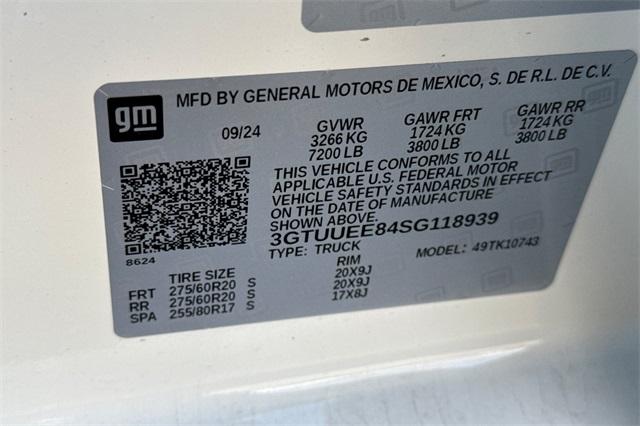 2025 GMC Sierra 1500 Vehicle Photo in ELK GROVE, CA 95757-8703