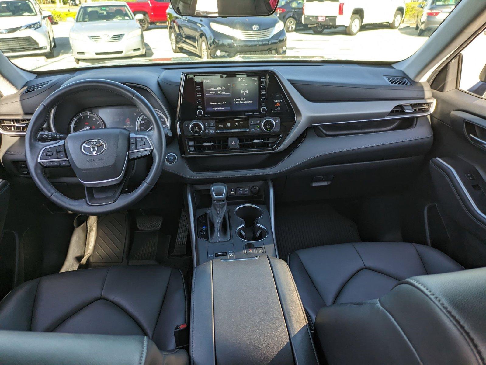 2022 Toyota Highlander Vehicle Photo in Winter Park, FL 32792