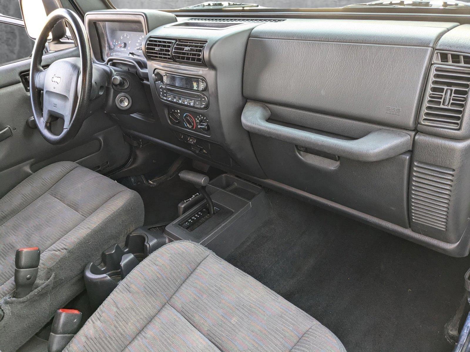 2005 Jeep Wrangler Vehicle Photo in VALENCIA, CA 91355-1705