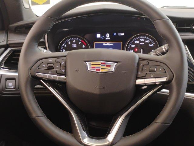 2025 Cadillac XT6 Vehicle Photo in PINEVILLE, NC 28134-8495