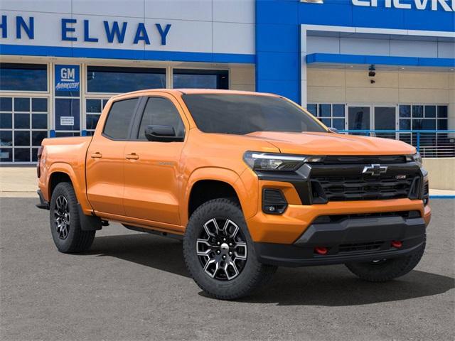2025 Chevrolet Colorado Vehicle Photo in ENGLEWOOD, CO 80113-6708