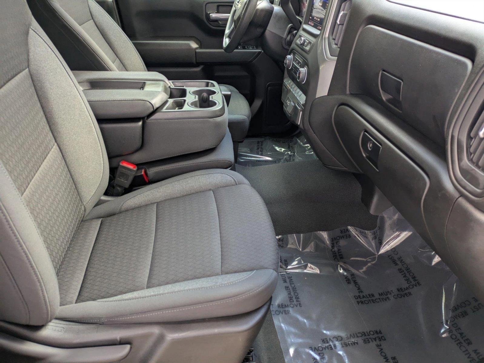 2024 Chevrolet Silverado 1500 Vehicle Photo in GREENACRES, FL 33463-3207