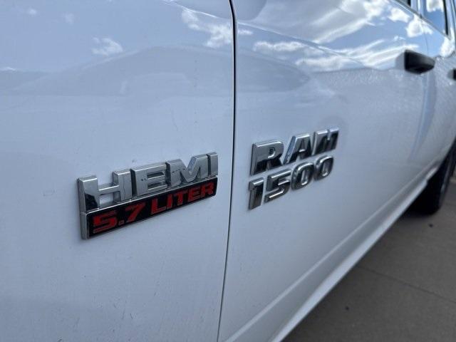 2017 Ram 1500 Vehicle Photo in ENGLEWOOD, CO 80113-6708