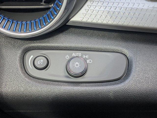 2025 Chevrolet Trax Vehicle Photo in BRUNSWICK, GA 31525-1881