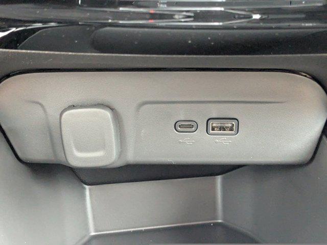 2025 Chevrolet Trax Vehicle Photo in BRUNSWICK, GA 31525-1881