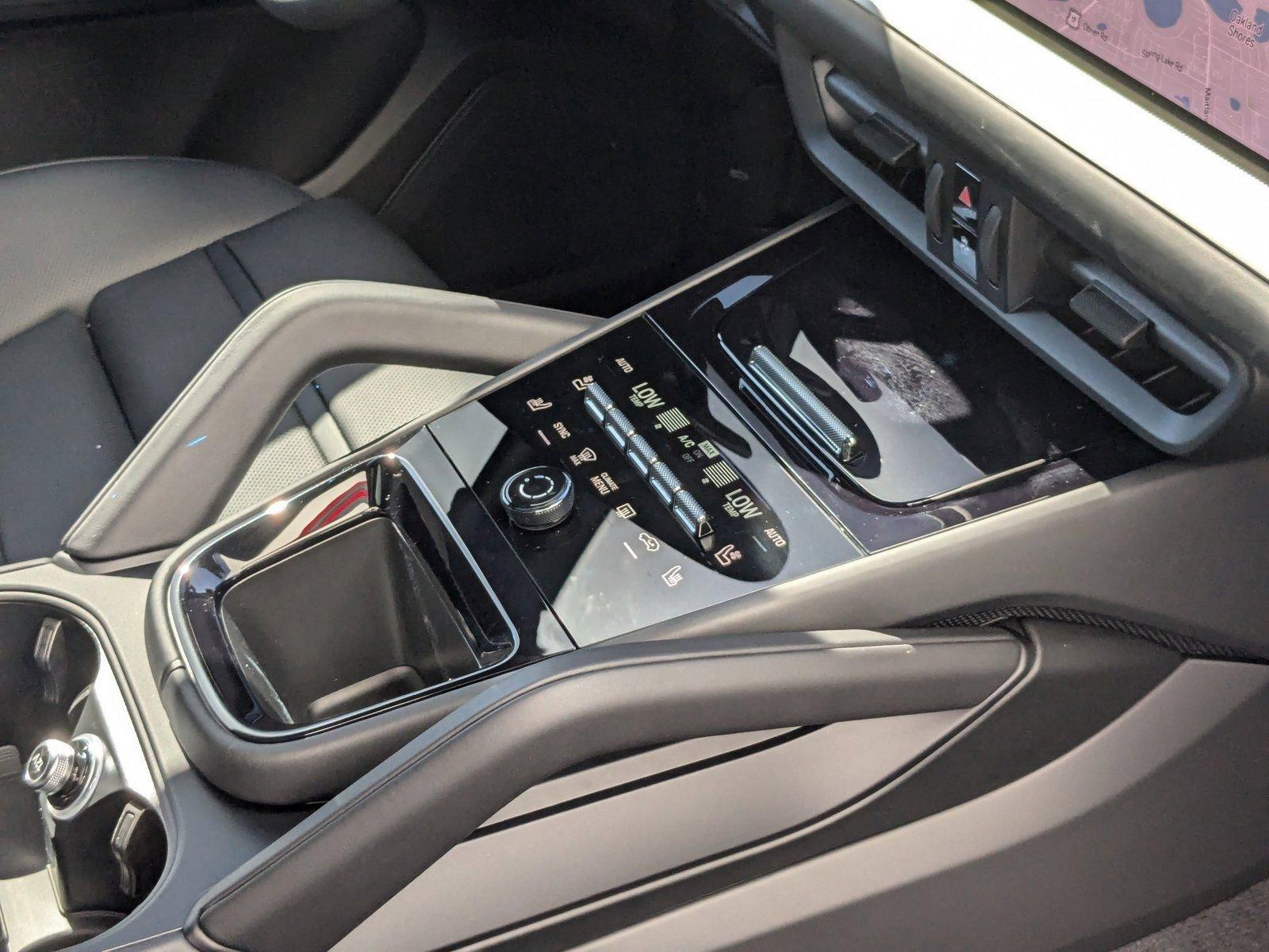 2024 Porsche Cayenne Vehicle Photo in Maitland, FL 32751