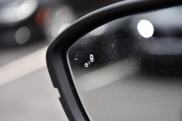 2025 Nissan Pathfinder Vehicle Photo in Ballwin, MO 63011