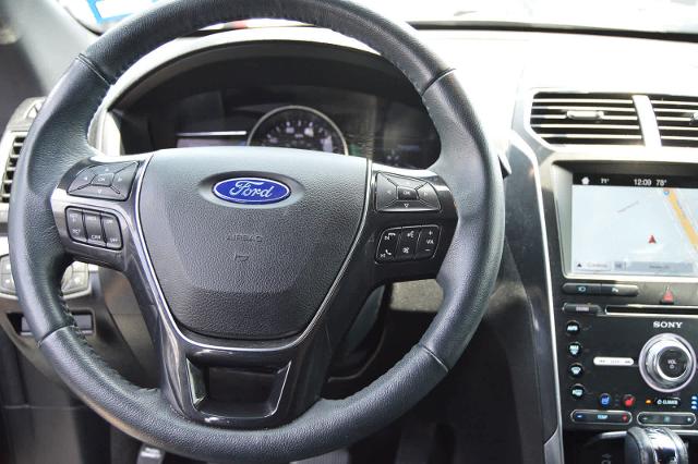 2017 Ford Explorer Vehicle Photo in Houston, TX 77090