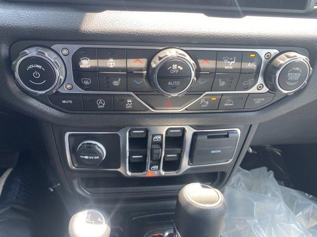 2025 Jeep Gladiator Vehicle Photo in Doylsetown, PA 18901