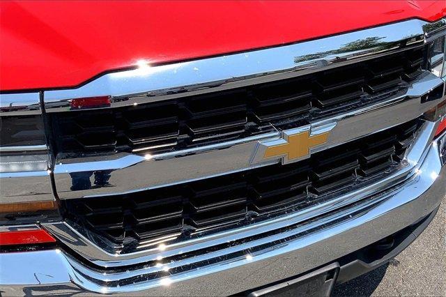 2017 Chevrolet Silverado 1500 Vehicle Photo in INDEPENDENCE, MO 64055-1377