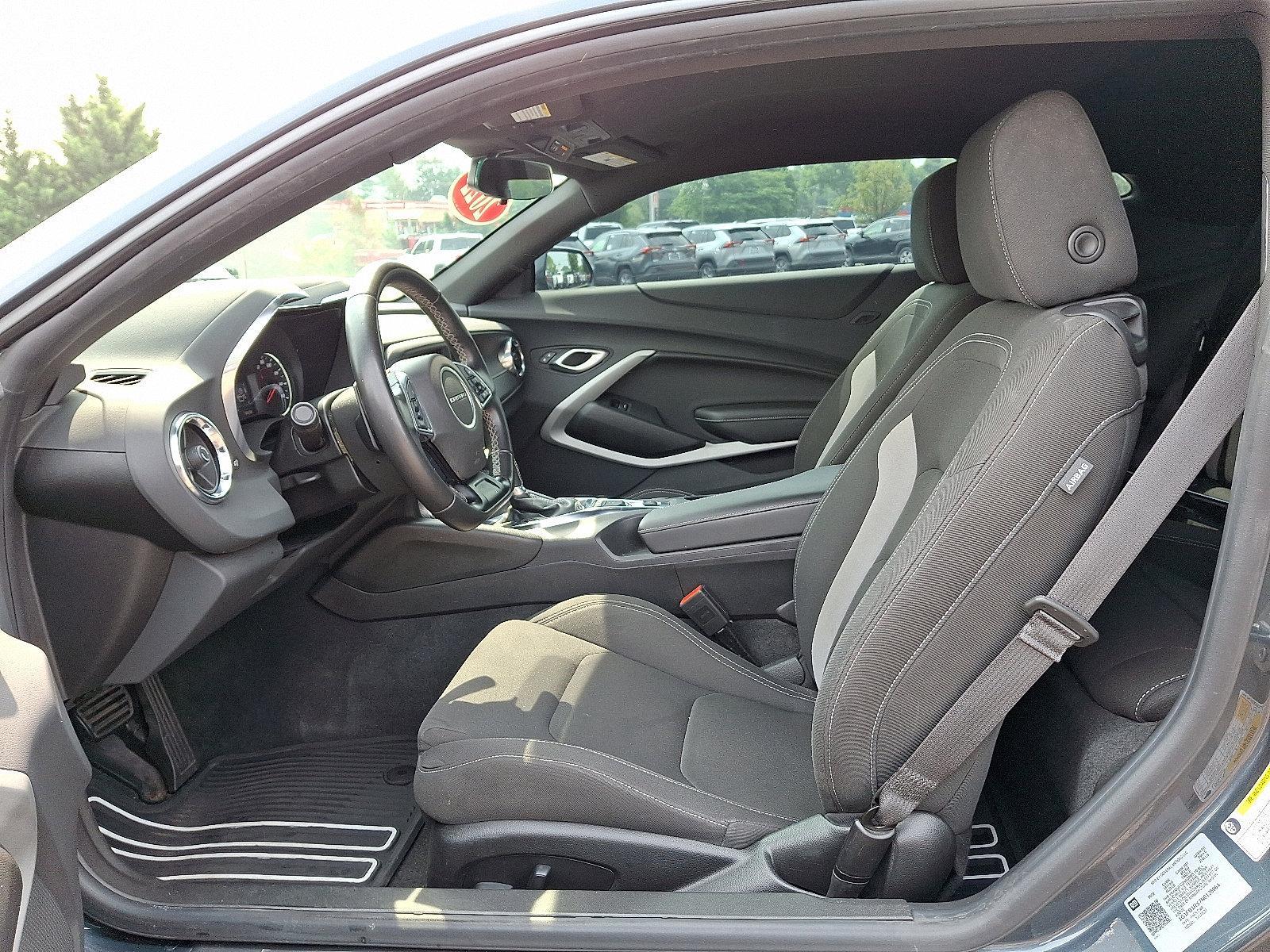 2022 Chevrolet Camaro Vehicle Photo in Trevose, PA 19053