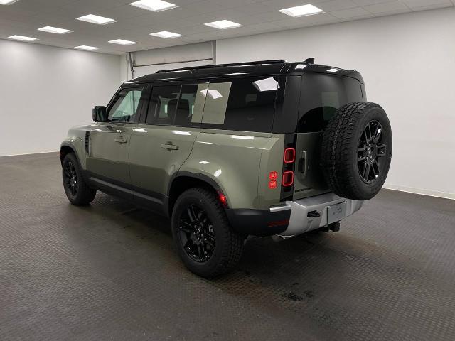 2025 Defender Vehicle Photo in Appleton, WI 54913