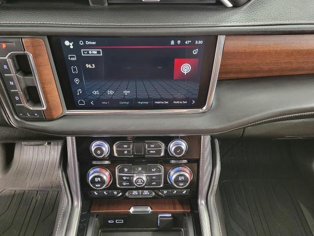 2023 GMC Yukon XL Vehicle Photo in Neenah, WI 54956