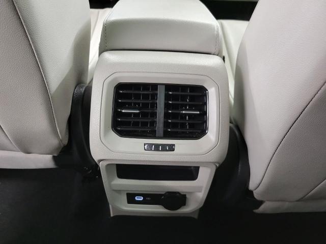 2022 Volkswagen Tiguan Vehicle Photo in GREEN BAY, WI 54303-3330