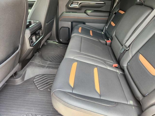 2024 GMC Sierra 2500 HD Vehicle Photo in DENTON, TX 76210-9321
