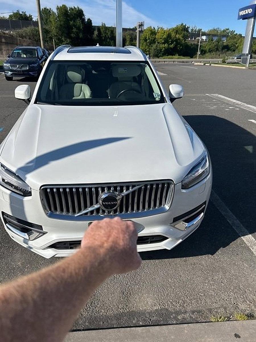 2023 Volvo XC90 Vehicle Photo in Trevose, PA 19053