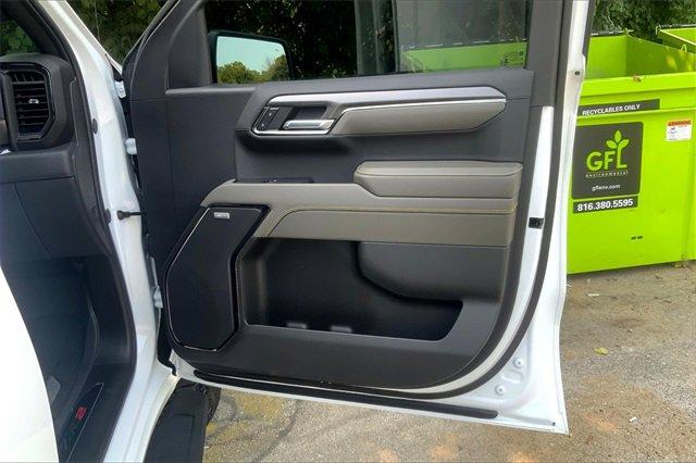 2024 Chevrolet Silverado 1500 Vehicle Photo in KANSAS CITY, MO 64114-4545