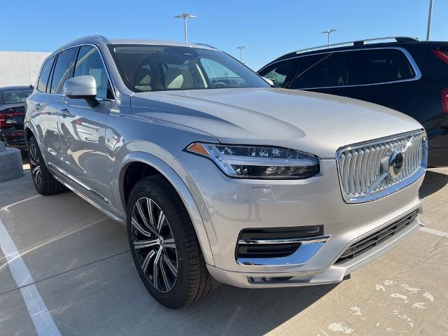 2025 Volvo XC90 Vehicle Photo in Grapevine, TX 76051