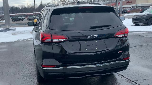 2022 Chevrolet Equinox Vehicle Photo in MOON TOWNSHIP, PA 15108-2571