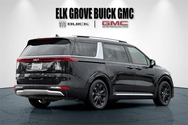 2022 Kia Carnival Vehicle Photo in ELK GROVE, CA 95757-8703