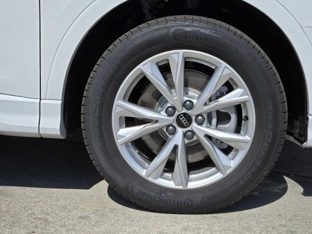 2025 Audi Q3 Vehicle Photo in SUGAR LAND, TX 77478