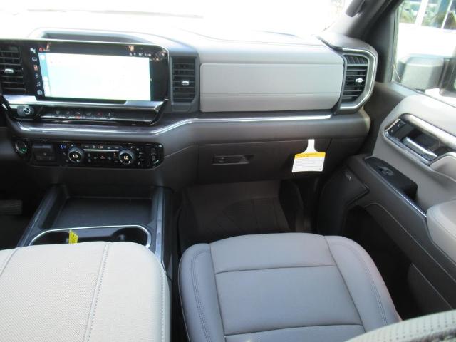 2024 Chevrolet Silverado 3500 HD Vehicle Photo in LEESBURG, FL 34788-4022