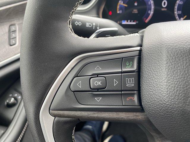 2025 Jeep Grand Cherokee Vehicle Photo in Doylsetown, PA 18901