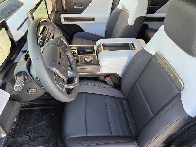 2025 GMC HUMMER EV SUV Vehicle Photo in DALLAS, TX 75209-3016