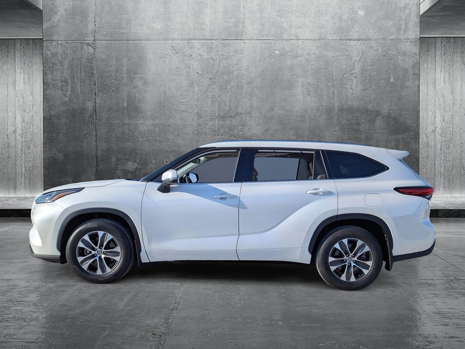 2021 Toyota Highlander Vehicle Photo in Ft. Myers, FL 33907