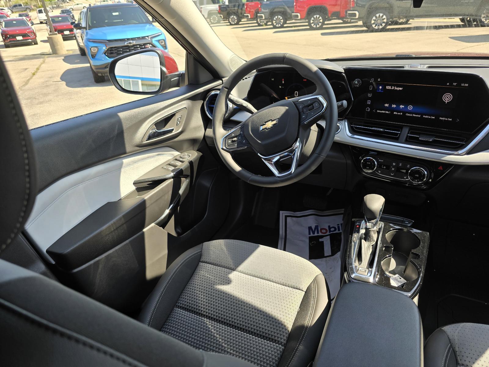 2025 Chevrolet Trax Vehicle Photo in Rolla, MO 65401