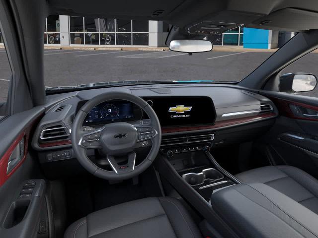 2025 Chevrolet Traverse Vehicle Photo in MOON TOWNSHIP, PA 15108-2571